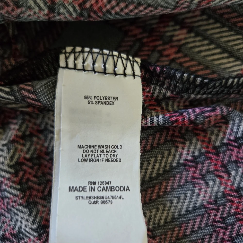 Ava & Grace Red Plaid Button-Up Blouse - Picture 4 of 7